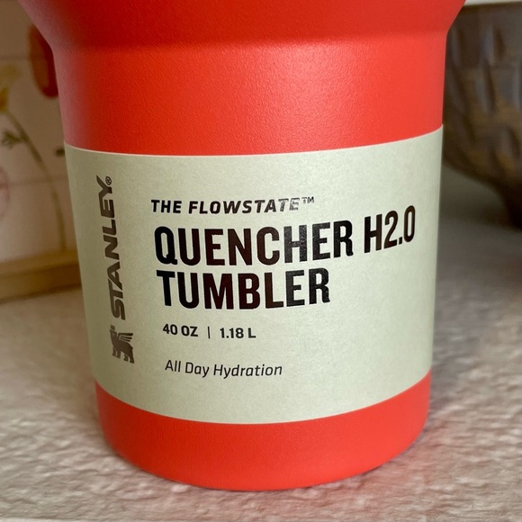 NWT Stanley Quencher H2.0 FlowState 40oz Tumbler Handle - Hot Coral - Picture 4 of 11